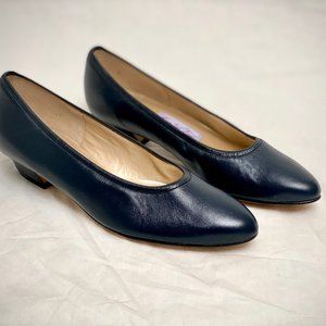 90's Vintage Navy Blue Low Heel Pumps Union Made